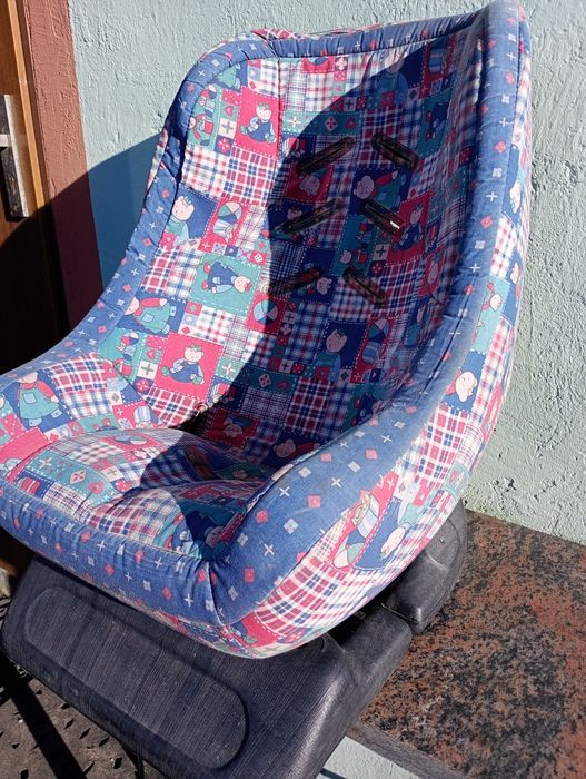 Fotelik dziecięcy tylko bez pasów wygodny szeroki