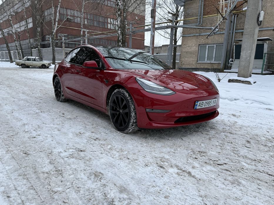 TESLA MODEL 3 (2020 рік)