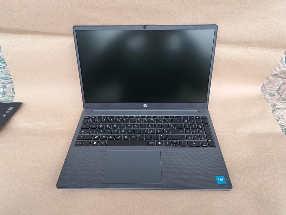 HP laptop 15 N100 Ноутбук