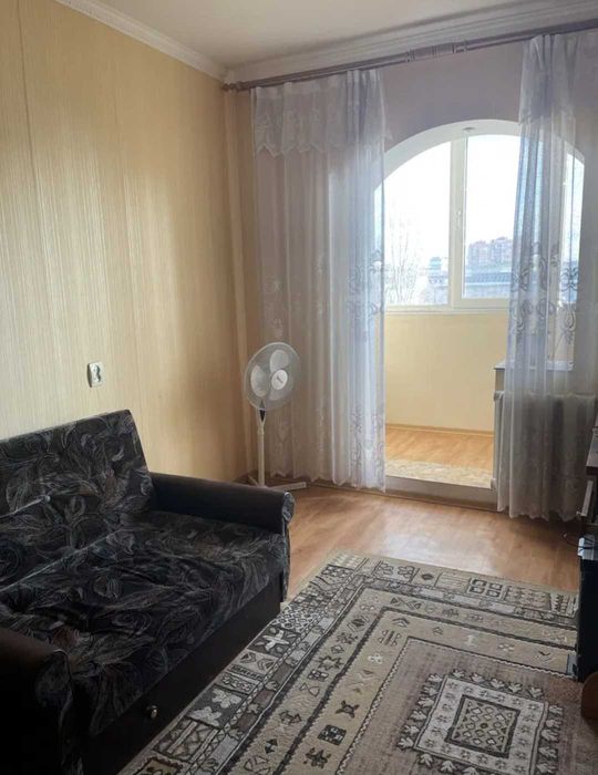 Продаю 2к "чешку" стадион"Эвис"