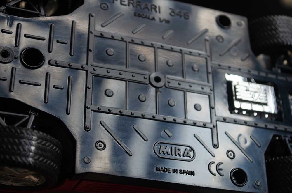 Модель 1:18 Ferrari 348 Tb 1989 by Mira Зроблено в Іспанії