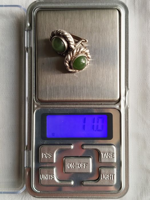 Срібні сережки з нефритом натуральний камінь вінтаж