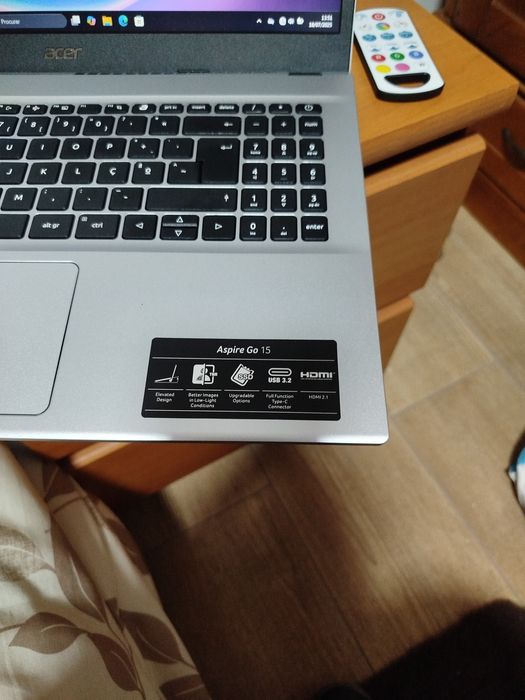 Acer aspire go 15 rzyen 5625u/16 gb ram/512 gb disco