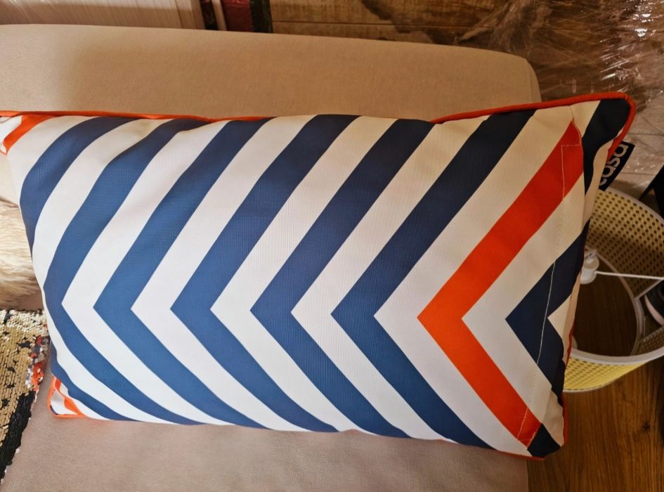 Almofada nova de exterior/interior loja Casa