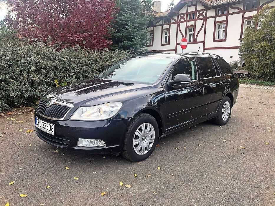 Wypożyczalnia samochodów Wynajem samochodu