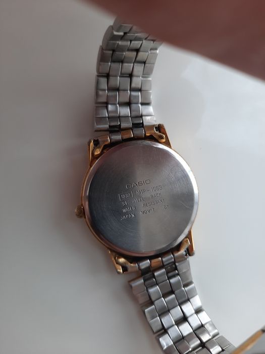 Редкие  мужские кварцевые часы CASIO MTP 1063 ЯПОНИЯ ,ОРИГИНАЛЬНЫЕ