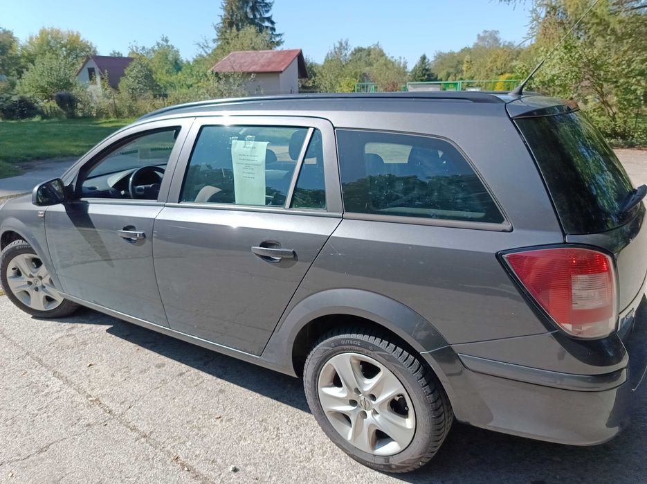 Opel Astra rok prod 2012
