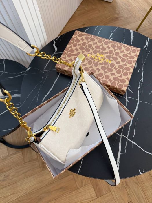 Продам сумочку Coach