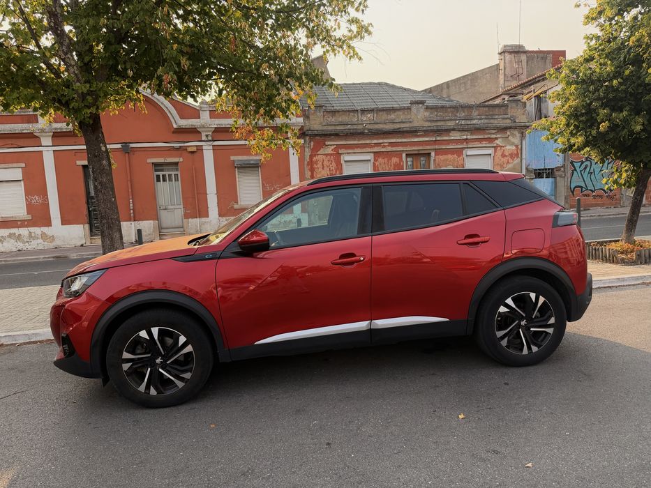 Peugeot e-2008 Allure Pack — photo 2