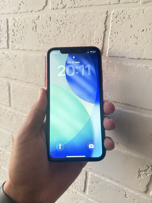 IPhone 11 64 g b