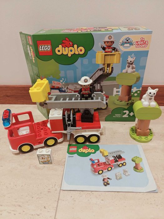 LEGO DUPLO 10969 Wóz strażacki z dźwiękiem