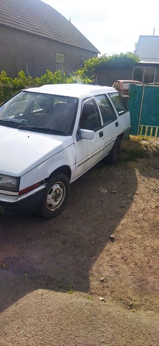 MITSUBISHI lancer универсал.