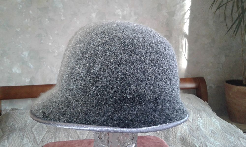 Женская фетровая шляпа