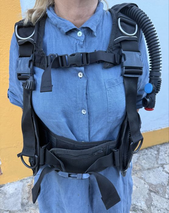 Colete mergulho com garrafa