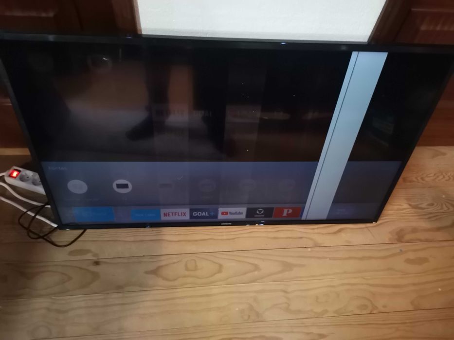 Várias smart tvs Samsung e LG "peças"