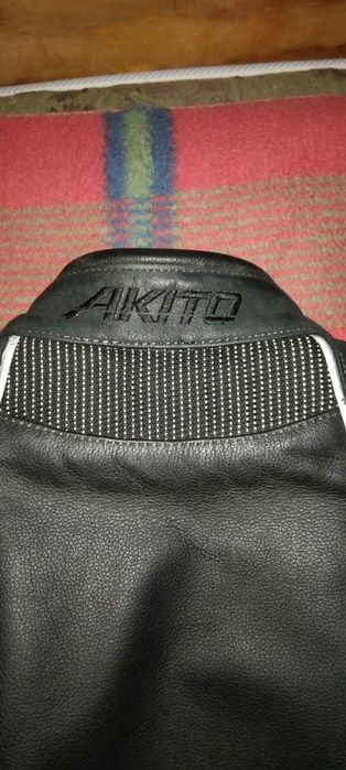Blusão motard Akita em pele para senhora, 36 usado 1 vez!