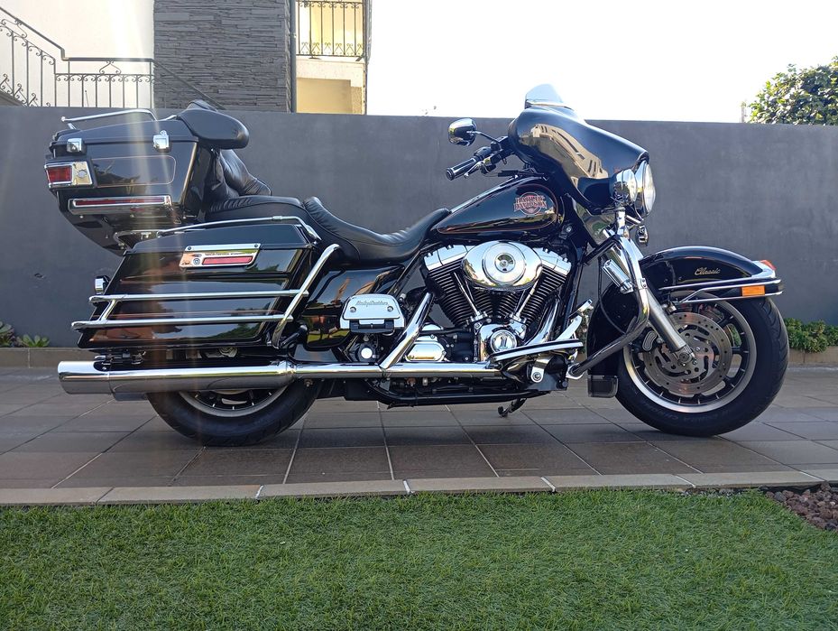 Harley Davidson Electra Glide Classic (FLHTC)