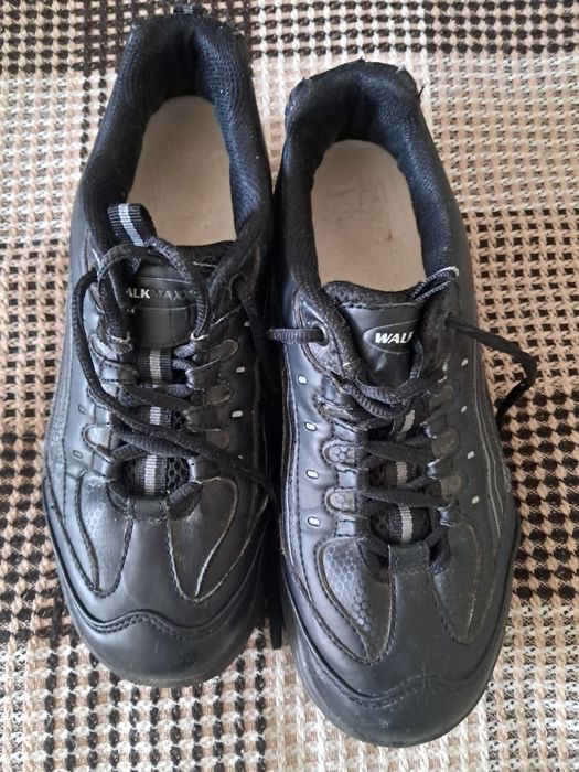 Кросівки WALKMAXX ортопедичні для ходьби ,зручні, чорні р39 ,ціна350