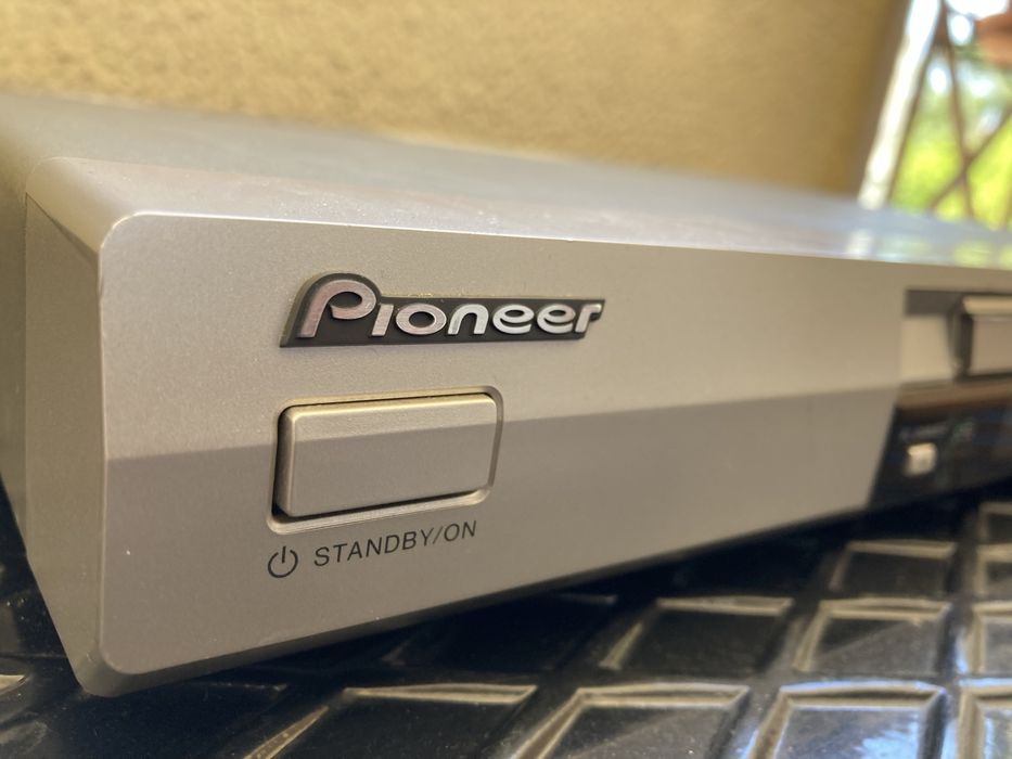 Pioneer DVD -DV 565 A