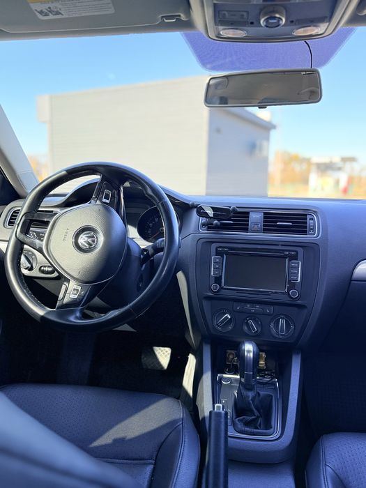 Продажа авто volkswagen jetta
