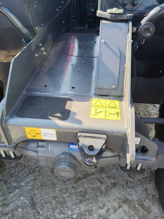 Ładowarka teleskopowa Massey Ferguson 7038 rok 2020 bdb stan