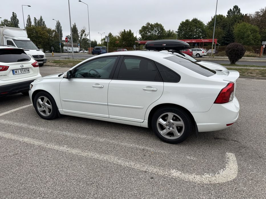 Продам Volvo S40  2012  2.0бенз  145кс  акпп  85000км