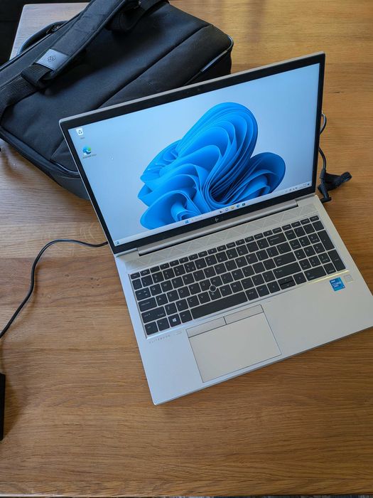 HP EliteBook 850 G8 i5-1145G7 / 16GB RAM / 512GB SSD / Windows 11 Pro