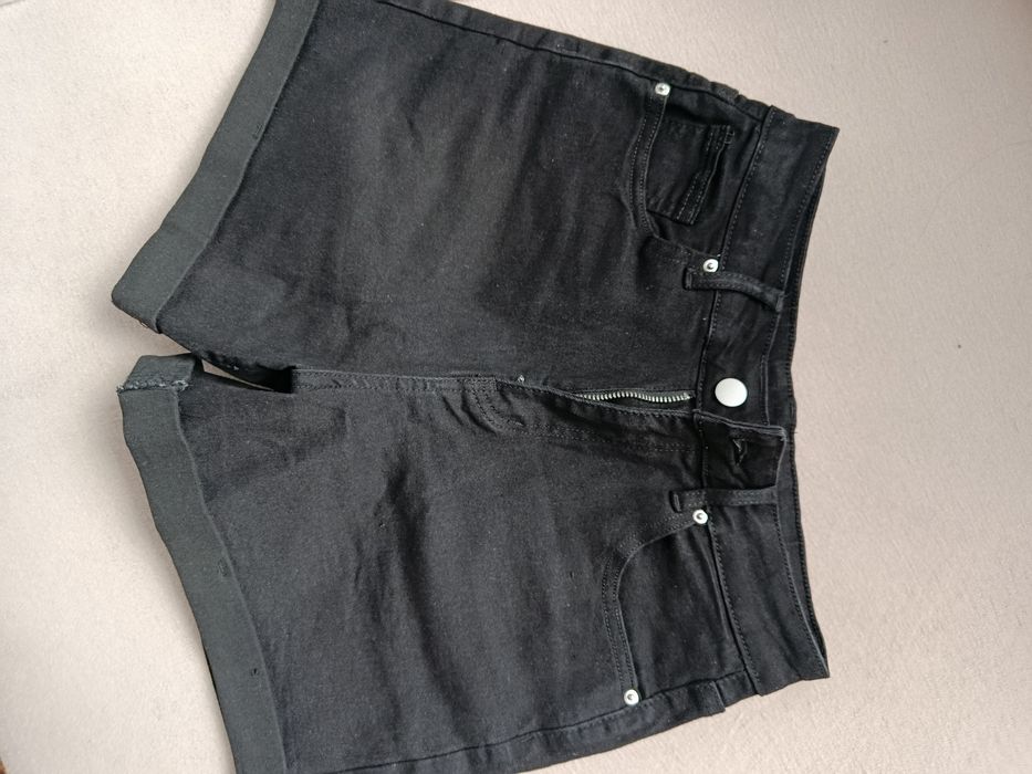 Spodenki damskie czarne jeansowe