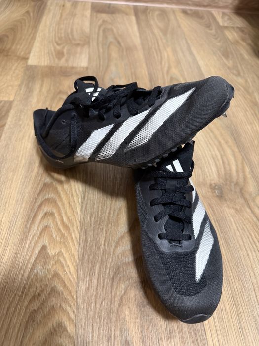 Шиповки Adidas для спринту