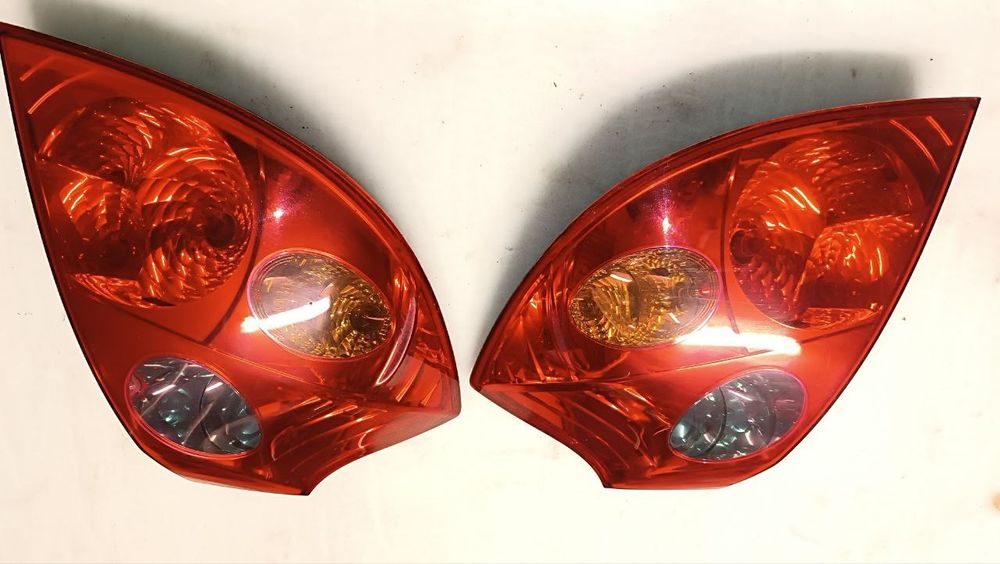 Ліхтар задній правий та лівий KIA Ceed 92402-1H0, 92401-1H0