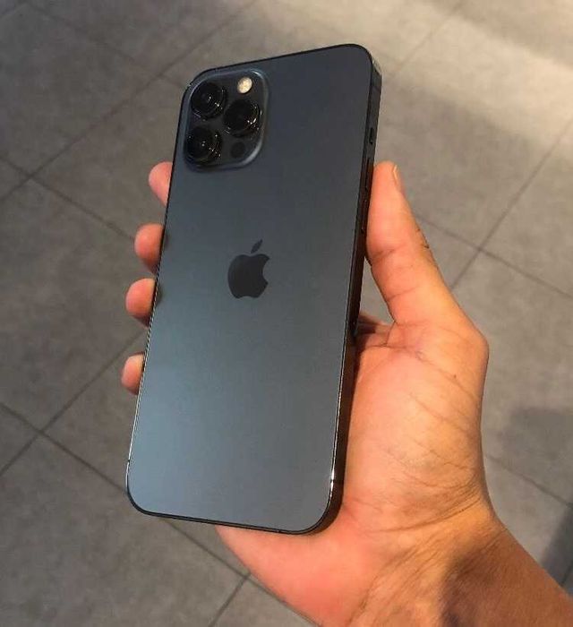 [Barcelos] iPhone 12 Pro Max 128GB com garantia, até 12x