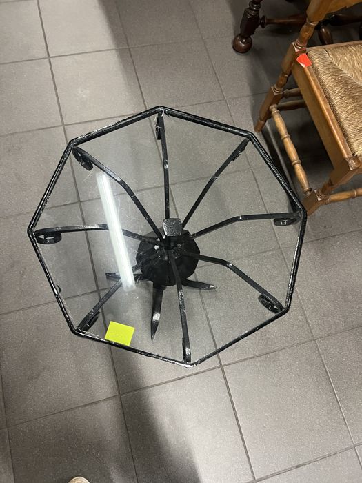 Stylowy stolik kawowy