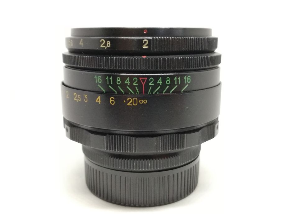 Helios-44-2 58mm 2.0 M42 (Swirly bokeh)