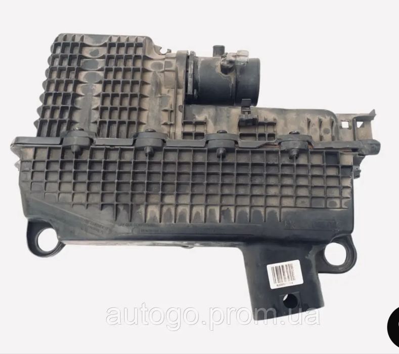 Корпус повітряного фільтра Renault/Dacia Lagan  Sandero 1.4 1.5 1.6