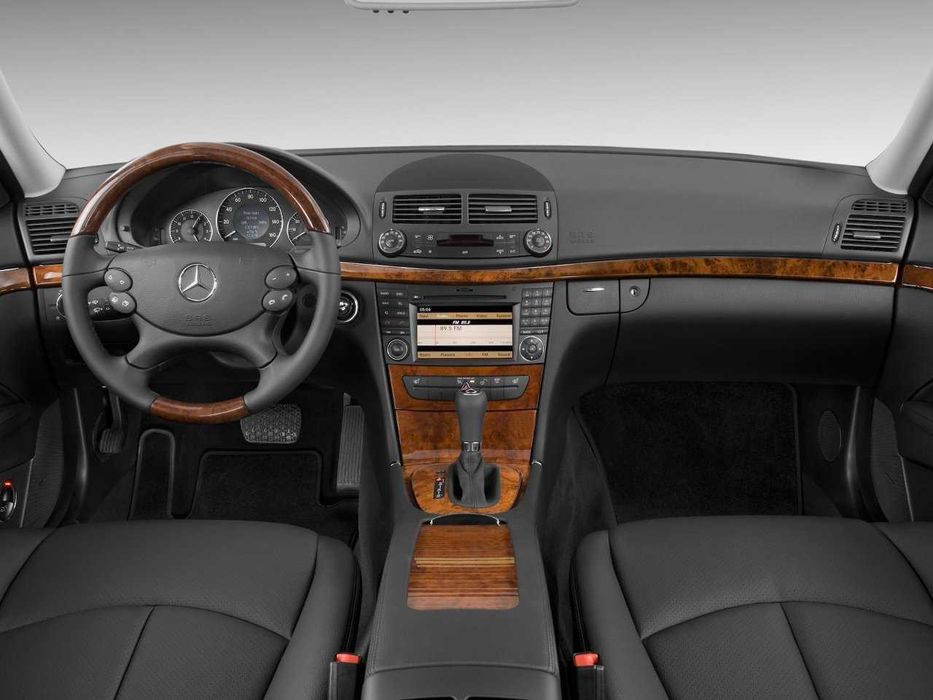 Mercedes-Benz Classe E W211 radio