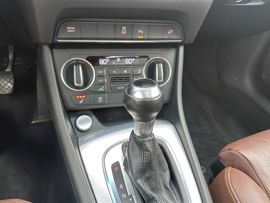 Audi Q3      2018