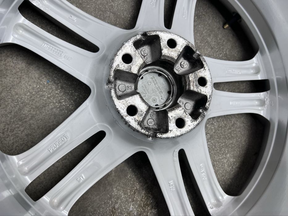 Диски R18 5 108 J8 et27 Оригінал Peugeot RCZ титани пежо: 4 200