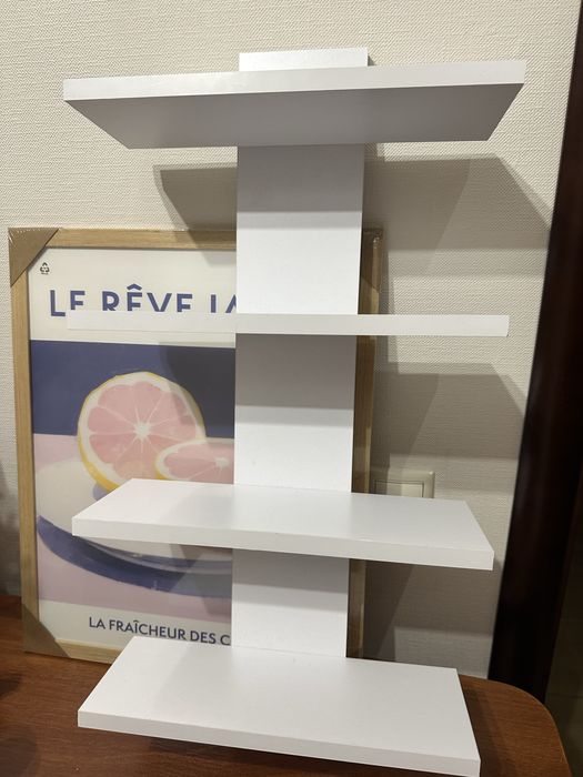 Полиця навісна біла