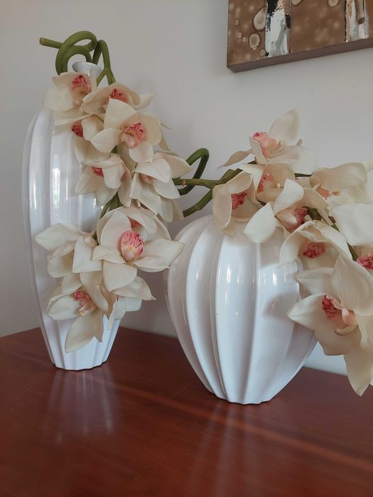 Conjunto de jarras decorativas