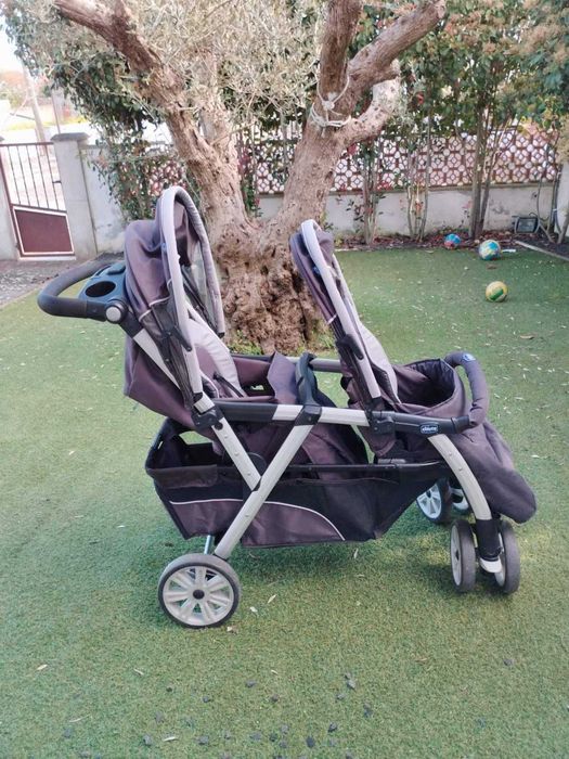 Carrinho de Gêmeos Chicco