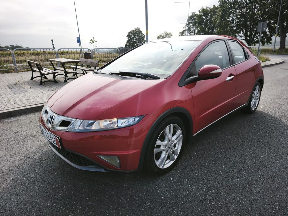 Honda Civic Honda Civic Ufo VIII  Lift 1.8 benzyna Klima Czerwona