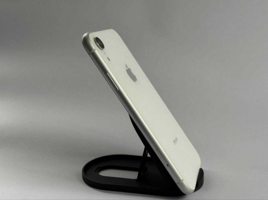iPhone Xr в хорошому стані