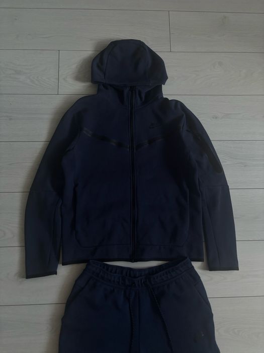 костюм Nike tech fleece