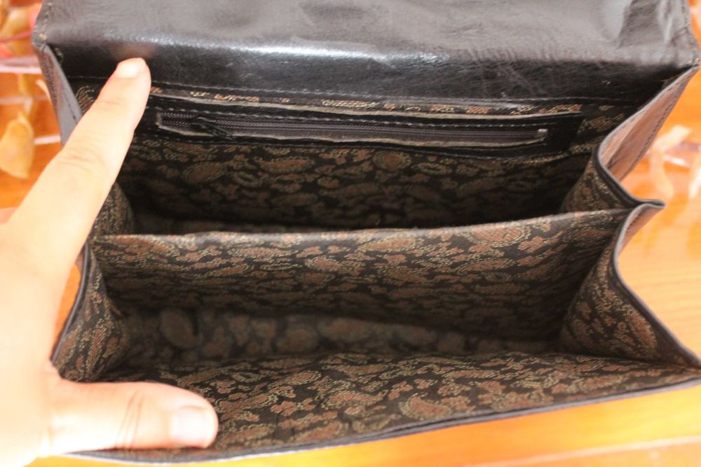 Mala de mão em pele