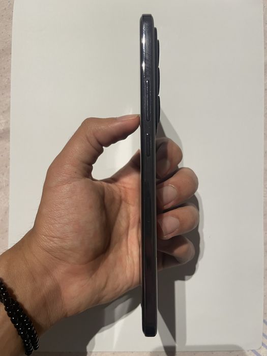 Oppo Reno 12 Pro 5G (12Gb RAM / 512 GB Armazenamento)