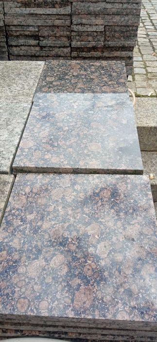 Granito Marron Baltanico