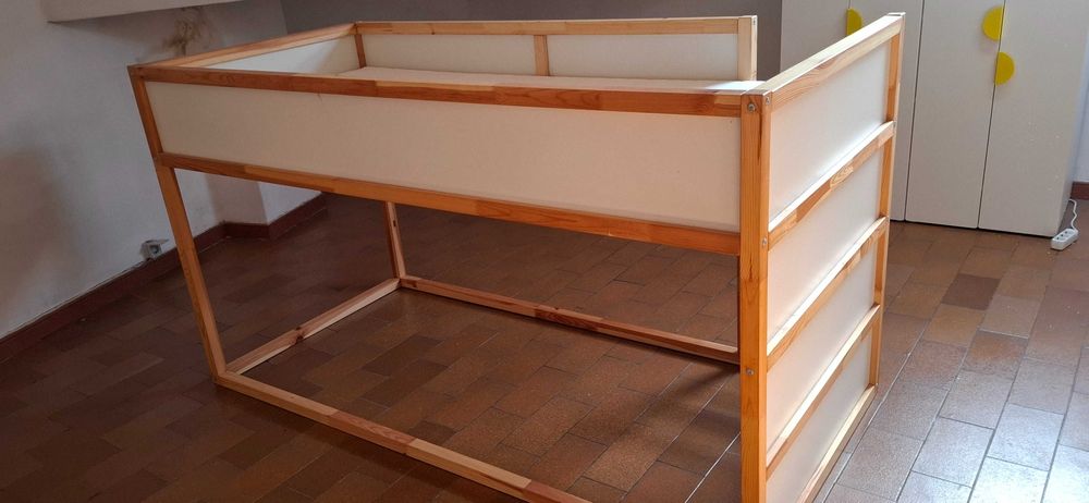 Cama meia‑altura infantil 90×200 madeira – excelente estado + colchão