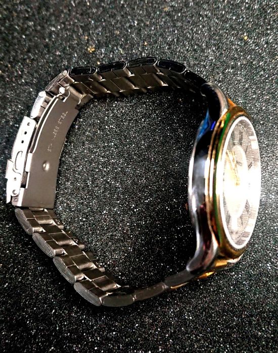 Zegarek Aerowatch Swiss 50M Sapphire Gold 41mm Slim Line Luminova Data