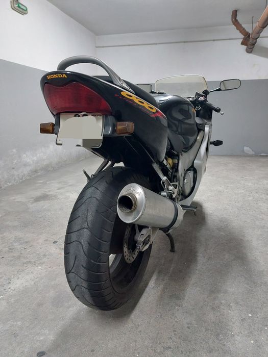 Vendo Honda cbr 600f