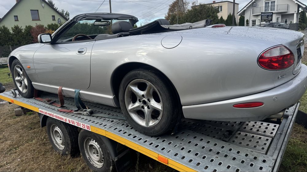 Jaguar XK8 4,2i V8